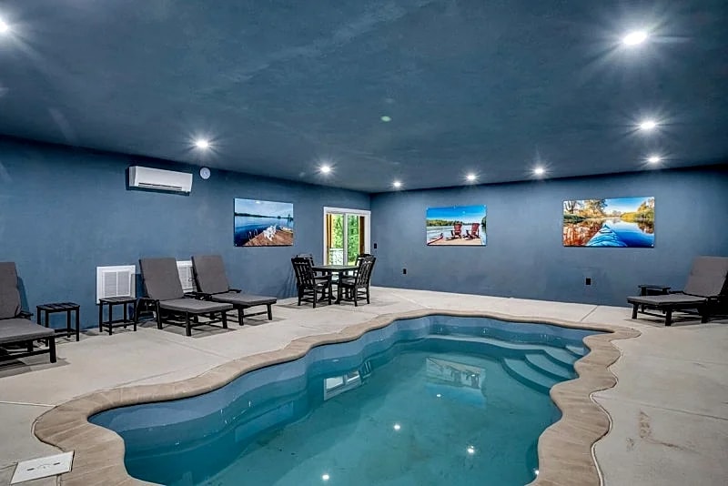 "Grand Lodge" Majestic 9,800 sq ft, 10-Bed, 6-Bath, Indoor Pool, Game Room, Whole House Sound System in Lake Harmony, Pennsylvania, United States — photo 3