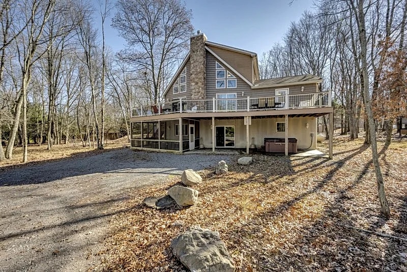 "Wine Down" Close to JFBB Skiing, Community Pool, Lake, Beach, Private Hot Tub, Grill, Pool Table