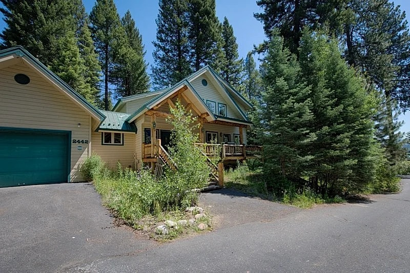 Sharlies Nest - Second Tier Lake Home - Neighborhood Private Shoreline Access in McCall, Idaho, United States — photo 5