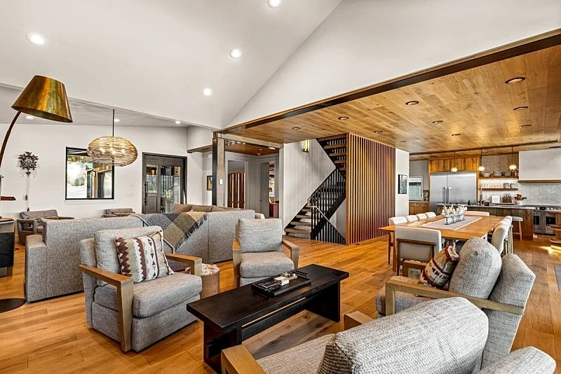 Lakefront Mtn Modern - on Payette Lake, amazing views, private beach, dock, game room in McCall, Idaho, United States — photo 2