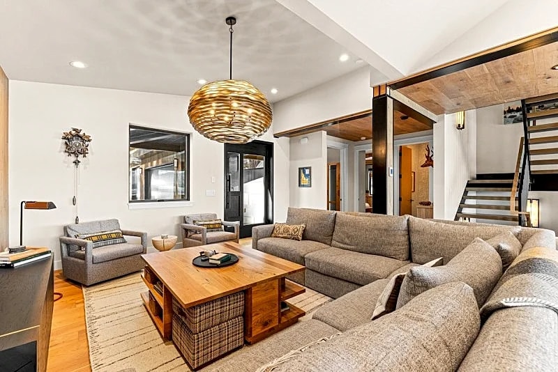 Lakefront Mtn Modern - on Payette Lake, amazing views, private beach, dock, game room in McCall, Idaho, United States — photo 4