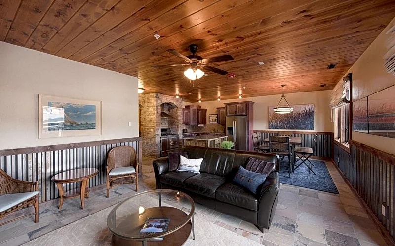TimberCrest Downtown Lakeview Condo South - Lakeview Balcony - A/C - Downtown in McCall, Idaho, United States — photo 3
