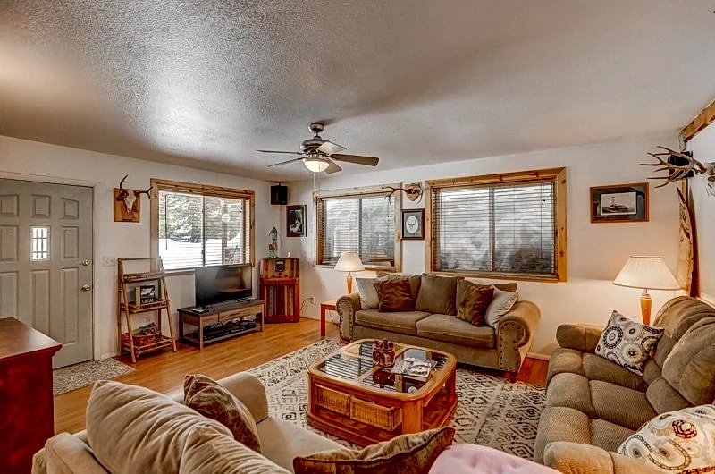 Boulder Creek Cabin - Awesome location - 2 min to Lake Cascade in Donnelly, Idaho, United States — photo 4
