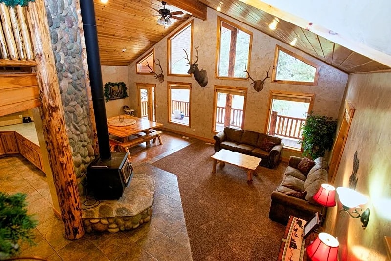 Cascade Multi-Family Cabin - 1 Block to Lake Cascade and Golf Course - Game room - Wood stove in Cascade, Idaho, United States — photo 2