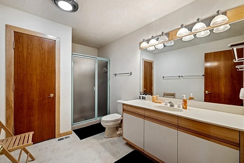 New! Birch Fairway House - On golf course - Hot tub - Garage - Family friendly in McCall, Idaho, United States — photo 2