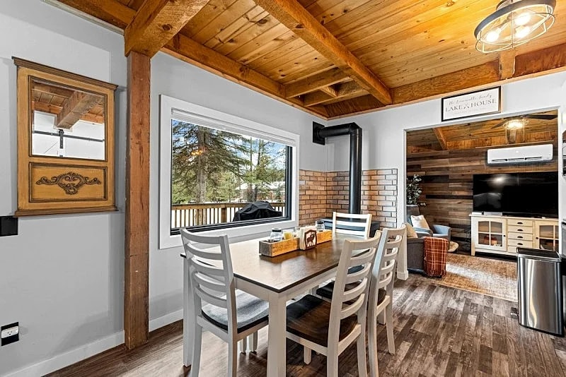 Blue Haven - Wooded, pet friendly home w/ trailer parking, AC, and deck in Donnelly, Idaho, United States — photo 5