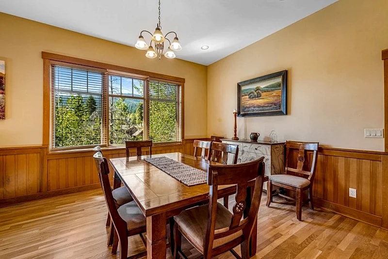 New! Steelhead Chalet 23 - Tamarack Resort - Deck - Garage - WiFi - Hot tub in Donnelly, Idaho, United States — photo 2