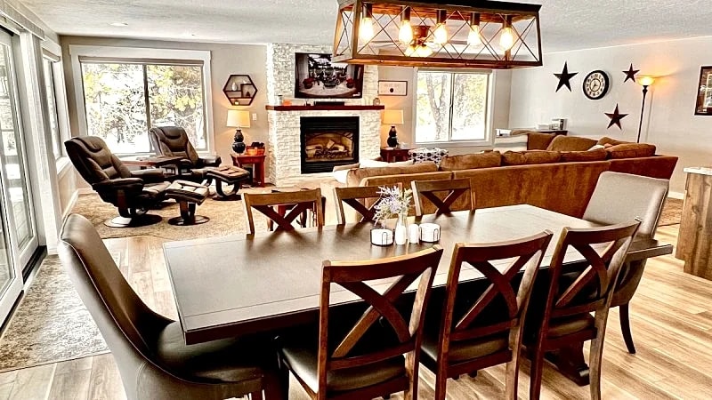 The Great Outdoors - Fantastic home - Lake Cascade - Game room - A/C - Lots of parking