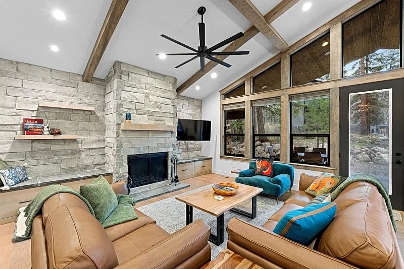 New! Spring Mtn Paradise - Pet friendly, single level w/hot tub and clubhouse access in McCall, Idaho, United States — photo 5