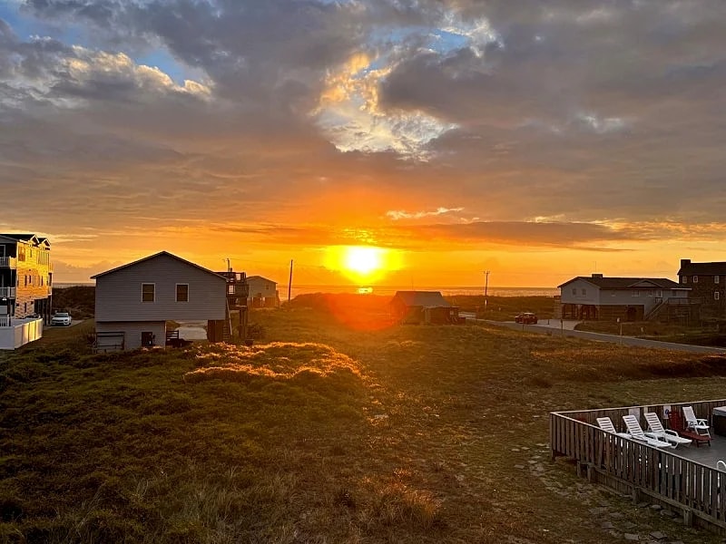 OBX, NC, Pristine Ocean Views, without oceanfront price! in Kitty Hawk, North Carolina, United States — photo 4