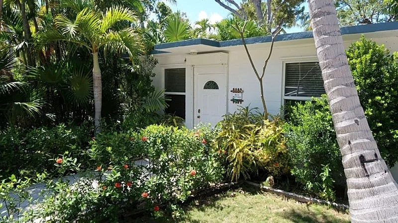 Keys Kottage; Remodeled Villa in Native Hammock on Florida Bay in Islamorada, Florida, United States — photo 2