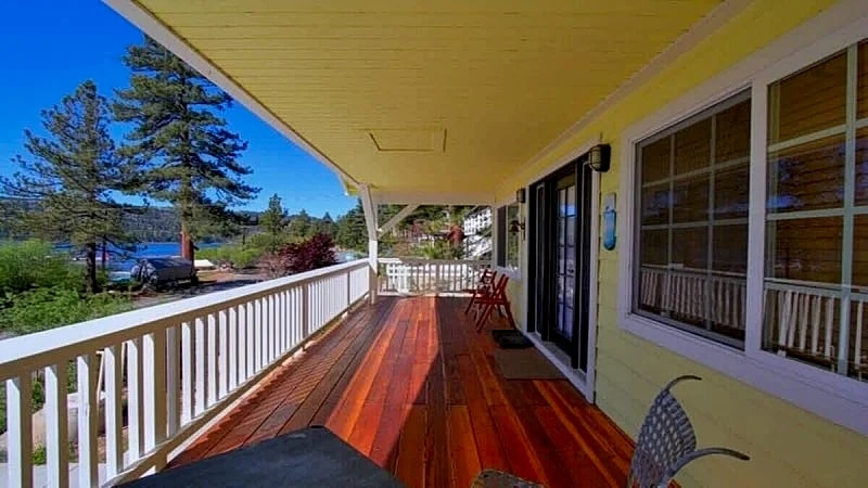 Lakefront w/Dock (No Wifi/TV) - FeatherNest - Fawnskin in Fawnskin, California, United States — photo 2