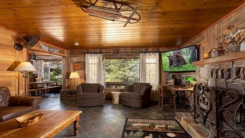 Kelly`s Kottage - Hot Tub, Near Village/Lake - Big Bear Lake in Big Bear Lake, California, United States — photo 2