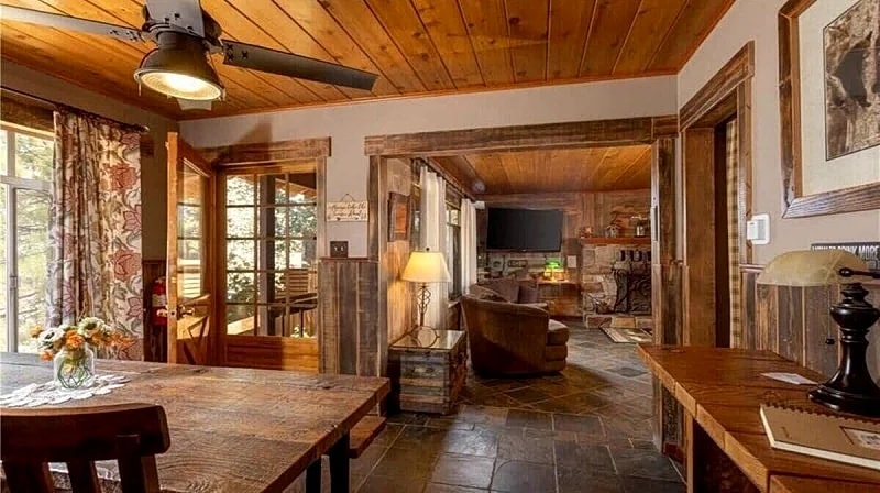 Kelly`s Kottage - Hot Tub, Near Village/Lake - Big Bear Lake in Big Bear Lake, California, United States — photo 4