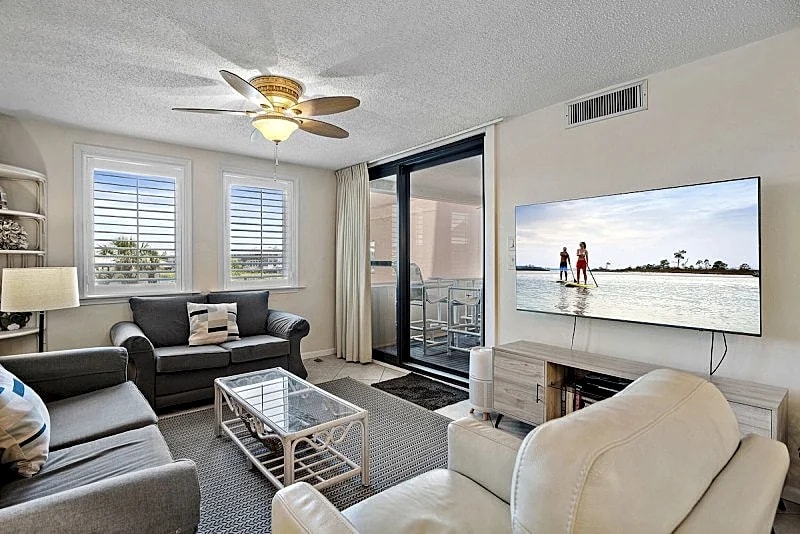 First floor, near the main elevators/stairs, and just steps from the pool and pavilion in Destin, Florida, United States — photo 4