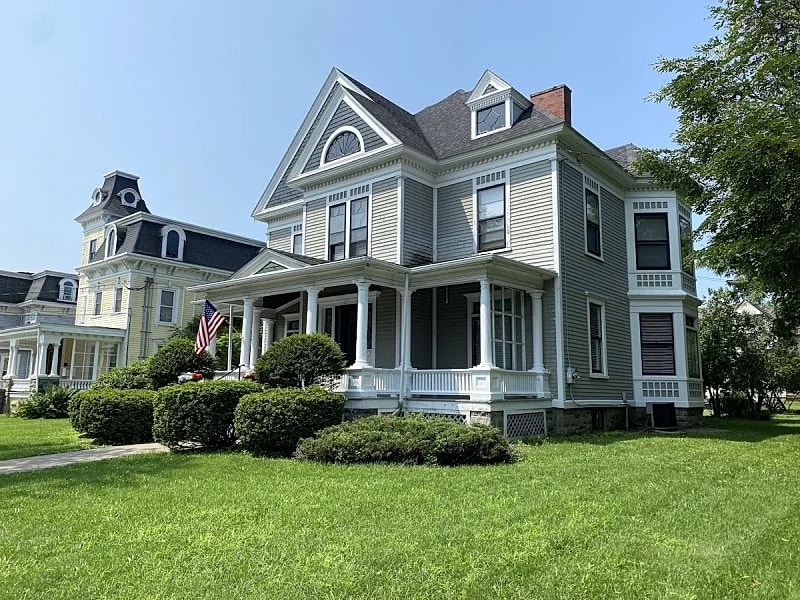 1st Class Rentals #1 Location in New York! - Oneonta in Otsego County, New York, United States — photo 3