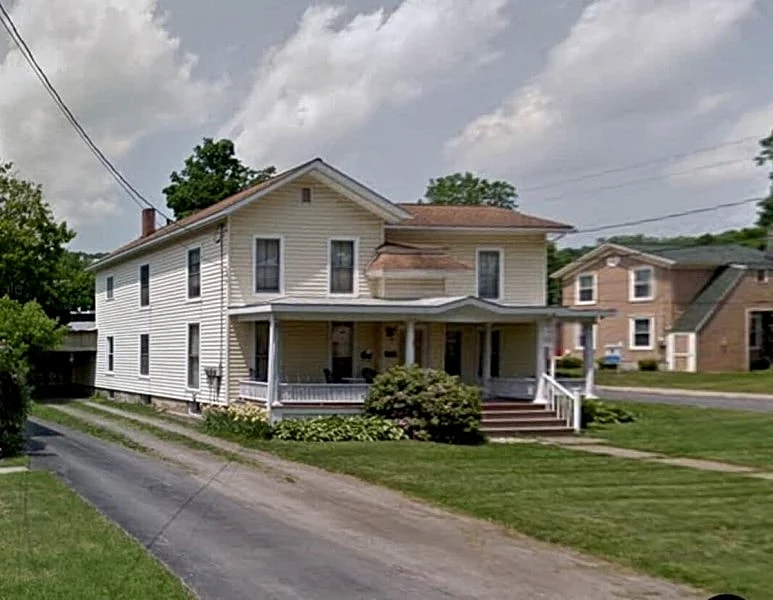 All New One-Bedroom Upstairs Apartment – Downtown Oneonta