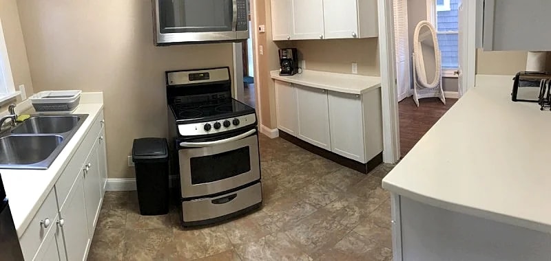 1st Class Rentals 2 Bedroom Downstairs Apartment - Oneonta in Otsego County, New York, United States — photo 5