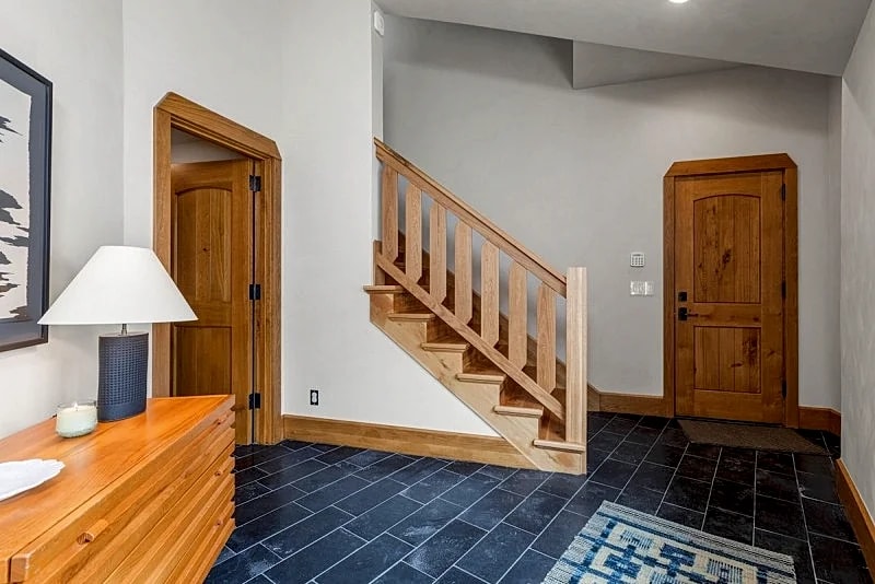 NEWLY RENOVATED LUXURY SKI-IN/OUT HOME. PERFECT SUMMER RETREAT. in Park City, Utah, United States — photo 5