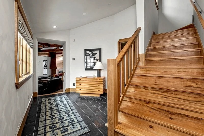 NEWLY RENOVATED LUXURY SKI-IN/OUT HOME. PERFECT SUMMER RETREAT. in Park City, Utah, United States — photo 4