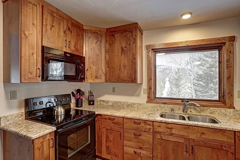 Aspen Acre | 3 Bed, 2 Bath in Lead, South Dakota, United States — photo 5