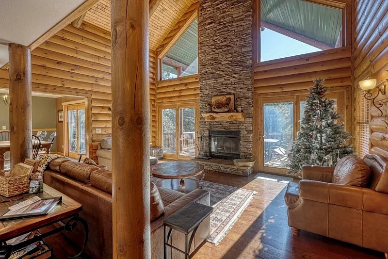 Pine Hollow Lodge - Beautiful 5 bedroom home just minutes from Deadwood! in Sturgis, South Dakota, United States — photo 4