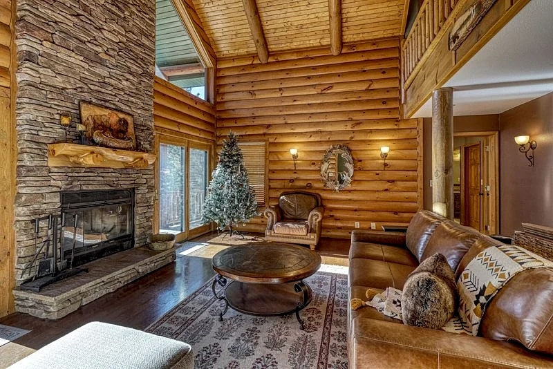 Pine Hollow Lodge - Beautiful 5 bedroom home just minutes from Deadwood! in Sturgis, South Dakota, United States — photo 3