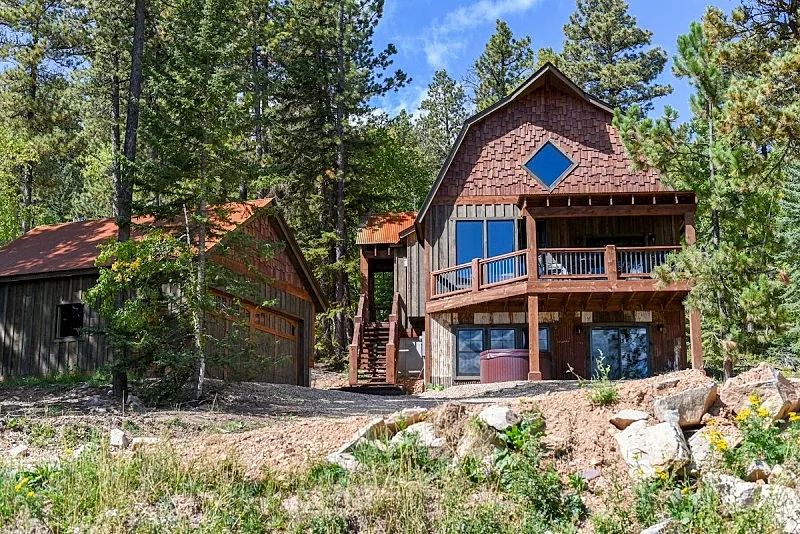The Hitch`n Post - Garage and beautiful scenery!