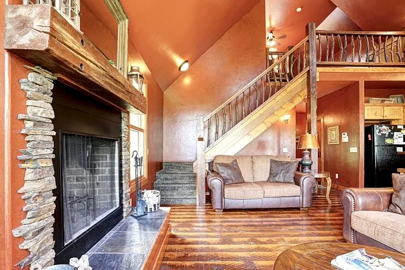 Mercantile Cabin | 4 Bed, 2 Bath in Lead, South Dakota, United States — photo 3