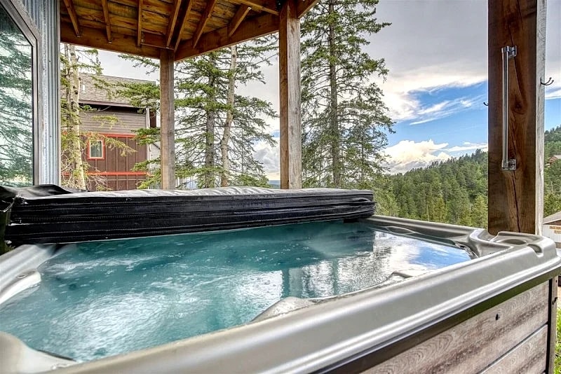 Bullock`s Ridge | 5 Bed, 3 Bath in Lead, South Dakota, United States — photo 2