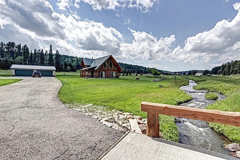 Elk Creek Retreat | 3 Bed, 1 Bath in Deadwood, South Dakota, United States — photo 2