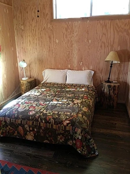 Family Cabin Only 6 Miles to Yosemite Park West Enttrance Hw120 in Groveland, California, United States — photo 5