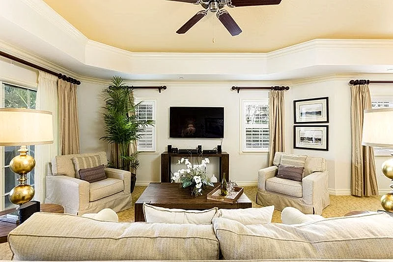 Ground Floor Luxury Condo | Fully Furnished | Very Close to Disney!