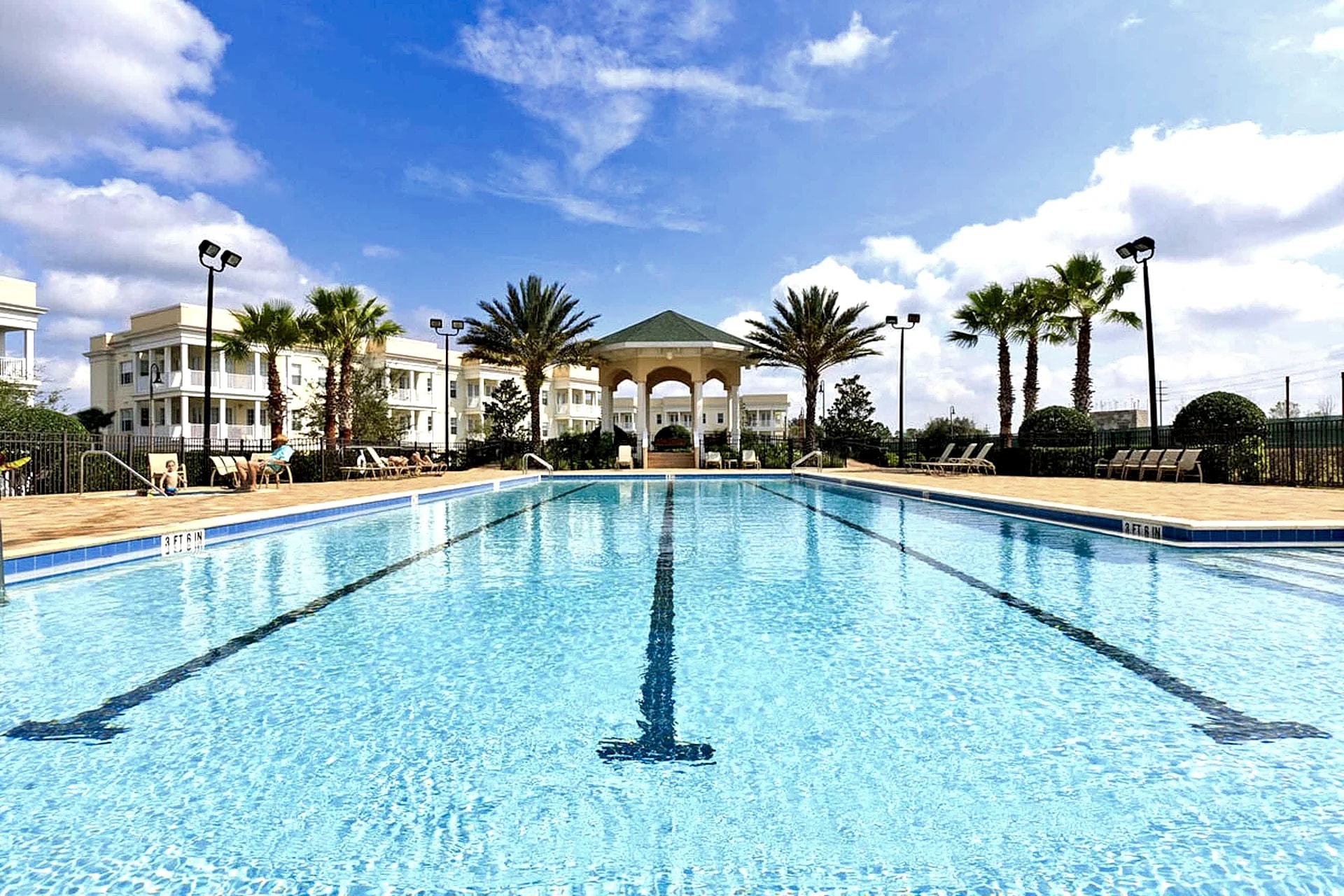 Luxury Condo with Upgraded Kitchen! Minutes to Disney in Kissimmee, Florida, United States — photo 4
