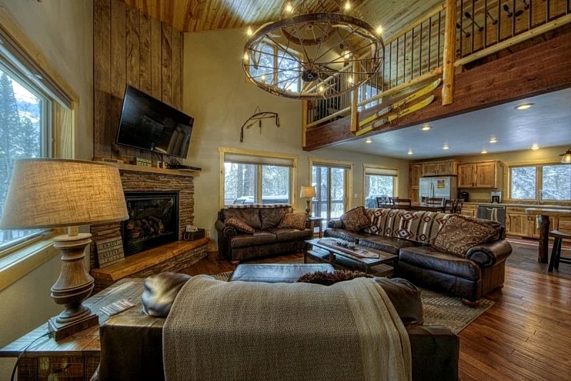 Sixteen Spoke Lodge - close to the slopes! in Lead, South Dakota, United States — photo 4