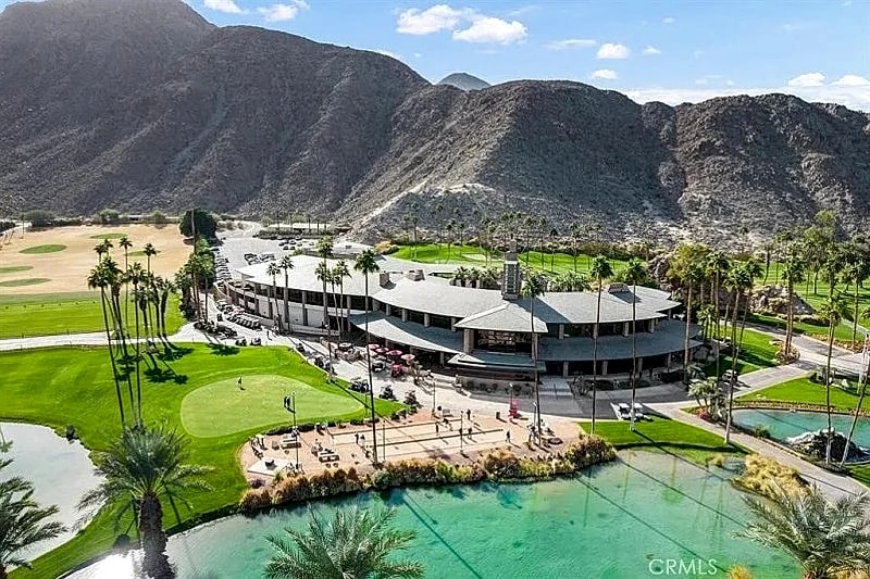 Spectacular Golf Course Villa with Mountain Views & Private Pool, Indian Wells Country Club in Indian Wells, California, United States — photo 5