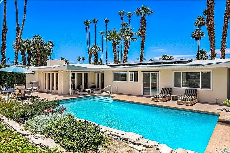 Luxurious Golf Course Home with Pool, Mountain Views, Indian Wells Country Club in Indian Wells, California, United States — photo 3