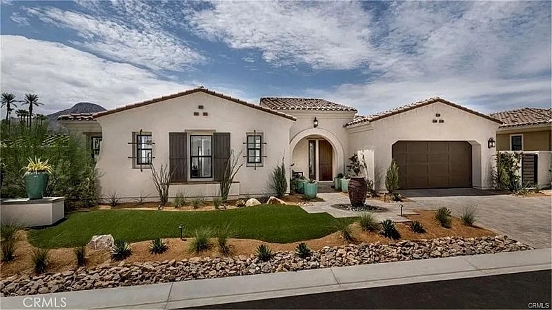 Stunning Model Home in Indian Wells with Pool, Game Room & Designer Touches