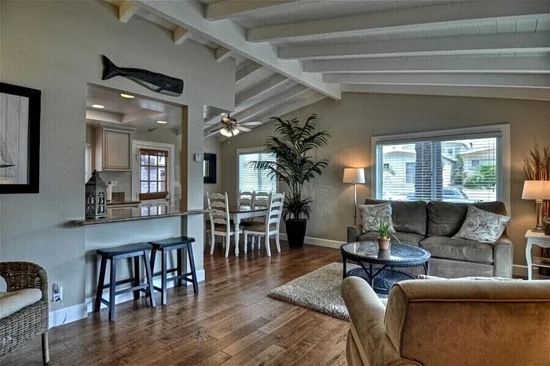 Enjoy Ocean View from Large Private Patio, A/C & Garage in Newport Beach, California, United States — photo 2