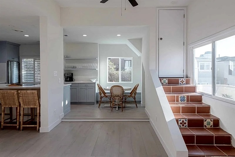 Hermosa Beach Luxury Living, Spacious 1-Bedroom with Private Patio & Garage in Hermosa Beach, California, United States — photo 3