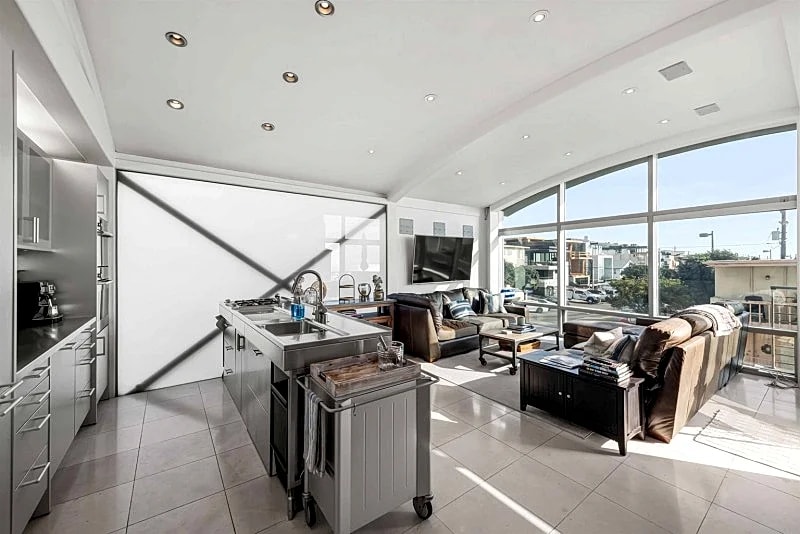 Modern Retreat with Panoramic Ocean Views in the Heart of Manhattan Beach in Manhattan Beach, California, United States — photo 4