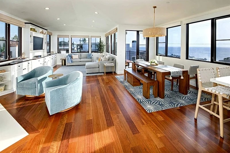 Stunning Ocean View Townhome in Manhattan Beach – Your Coastal Escape Awaits! in Manhattan Beach, California, United States — photo 5
