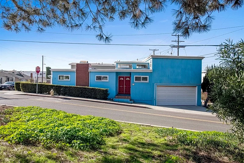 Chic Coastal Escape in Prime North Hermosa Beach – Steps to Sand, Shops & Serenity