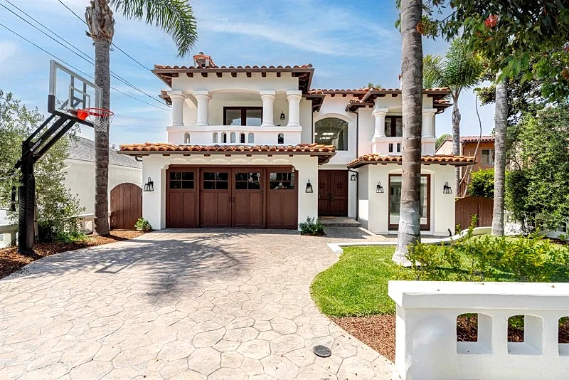 Coastal Luxury Family Retreat with Ocean Views, Hot Tub & Prime South Redondo Location