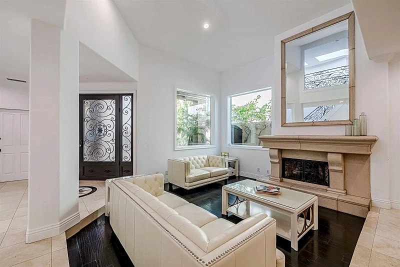 East Manhattan Beach Oasis, Luxury Furnished 5-Bedroom Home with Pool & More in Manhattan Beach, California, United States — photo 4