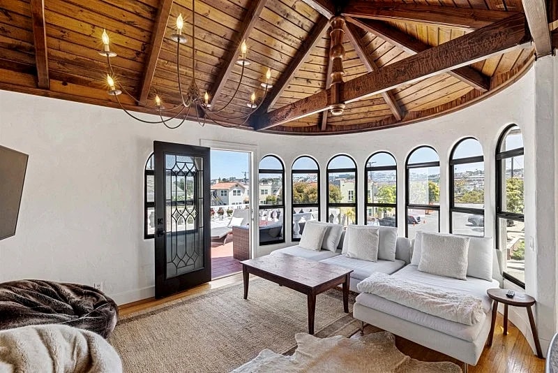 1831 Monterey Charming One Of A Kind Ocean View Spanish Style Beach Home! in Hermosa Beach, California, United States — photo 3
