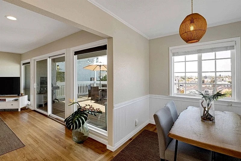 Cool 3-Bedroom Family Home with Deck & Stunning Views in Redondo Beach! SCVR