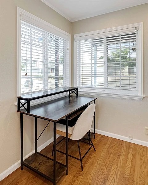 Cool 3-Bedroom Family Home with Deck & Stunning Views in Redondo Beach! SCVR in Redondo Beach, California, United States — photo 3