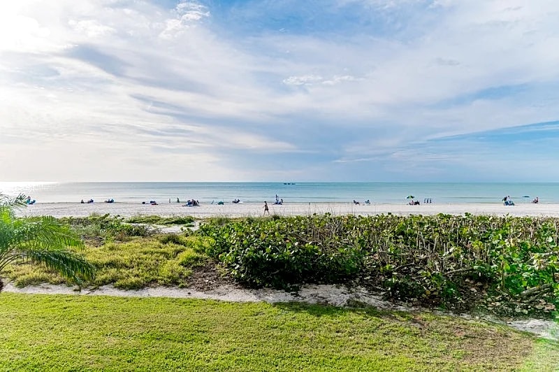 Coastal Bliss I Seawinds Beachfront Escape in Marco Island, Florida, United States — photo 2