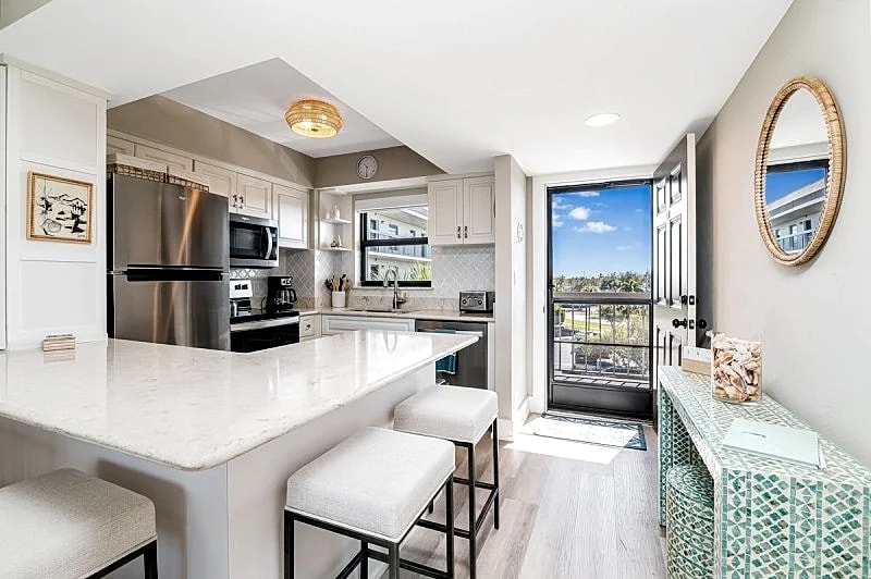 Full Reno Throughout I Views of Factory Bay, Anglers Cove 405M in Marco Island, Florida, United States — photo 3